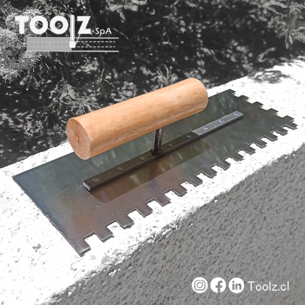 Llana Dentada Acero Inoxidable de 30x10 cm <br><br>  <p class="carrosel_style">TZL001</p> - Imagen 3