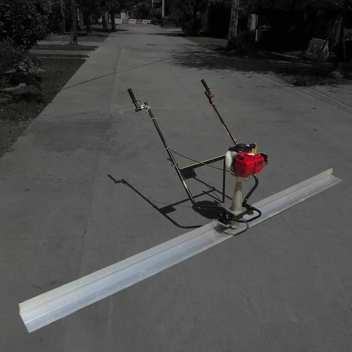 Regla Alisadora Vibradora Bencinera 3m Honda GX35 TZG001R-3R Regla Alisadora Vibradora Bencinera 3m Honda GX35 TZG001R-3R