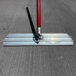 Platacho de Aleación de Aluminio y Magnesio Bullfloat 0,8m PRO<br><br><p class="carrosel_style">TZN003A-PRO</p>